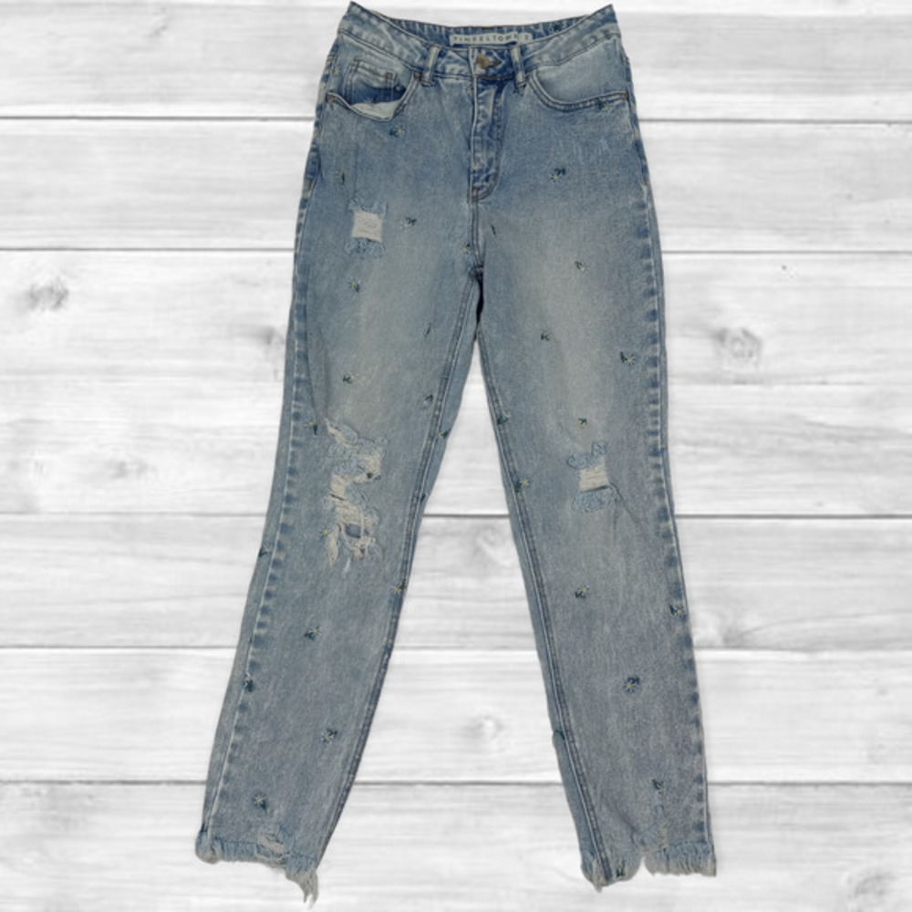 TINSELTOWN Junior's‎ Daisy Destructed Mom Light Wash Jeans- Size 3